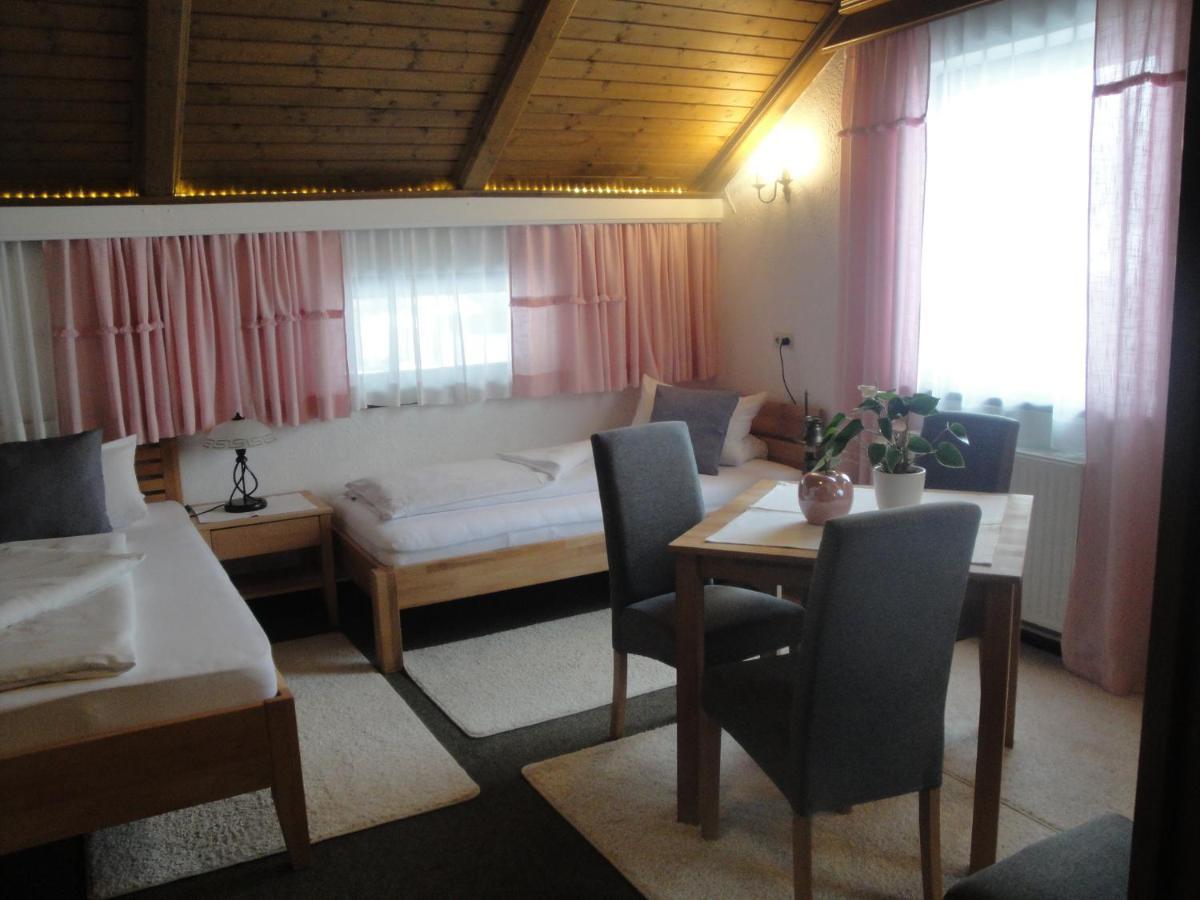 Hotel Pension Schwaiger Sankt Margarethen im Lungau Dış mekan fotoğraf