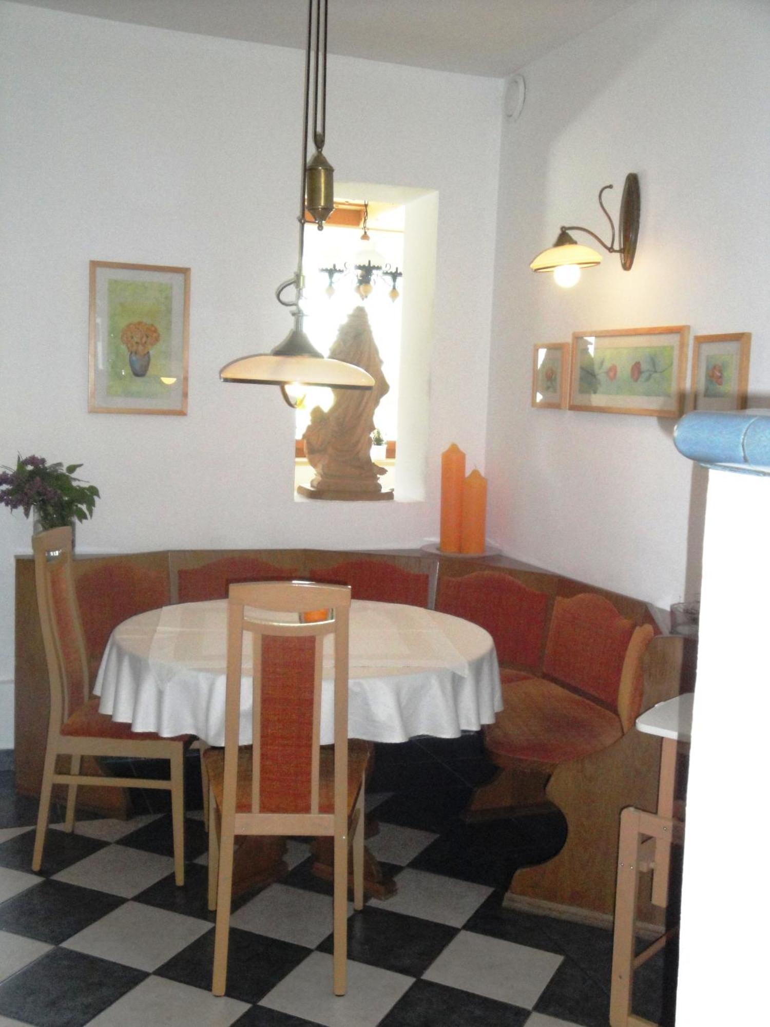 Hotel Pension Schwaiger Sankt Margarethen im Lungau Dış mekan fotoğraf