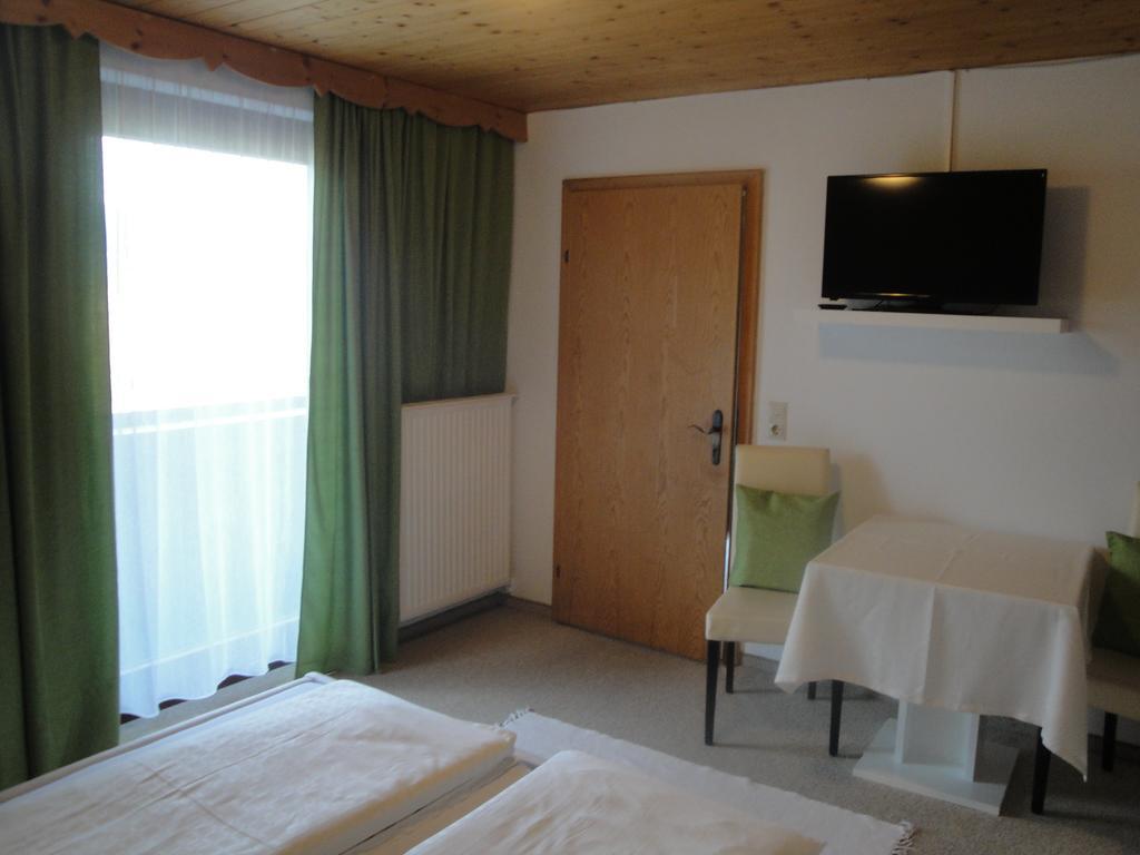 Hotel Pension Schwaiger Sankt Margarethen im Lungau Dış mekan fotoğraf